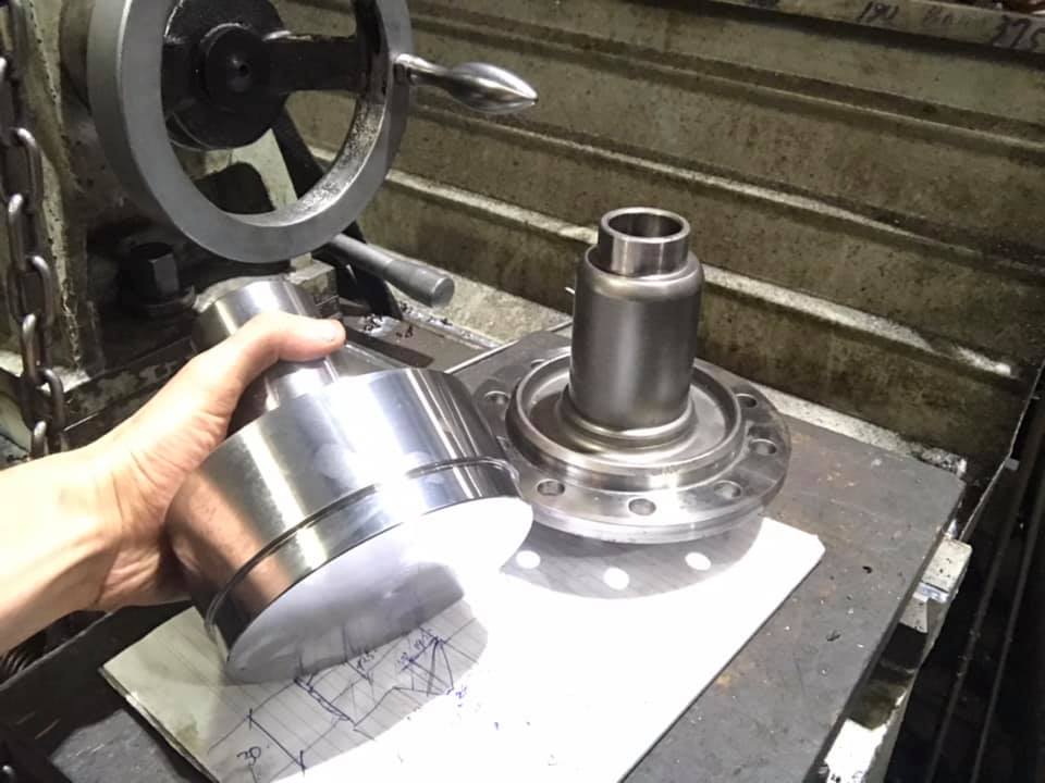 Nissan R200 Differential 4140 Chromoly Billet Full Spool Centre ...
